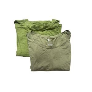 Womens Target Universal Threads All In Motion set of 2 Green‎ Shirts XL